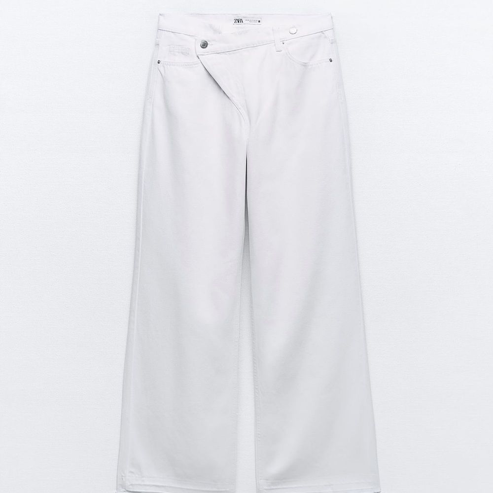 COPY - ZARA 1975 wrap front white jeans
